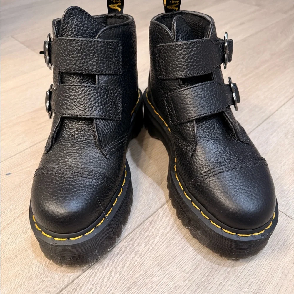 Dr. Martens Black Devon flower ankle boot - Picture 3 of 4